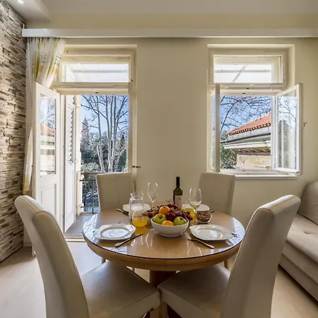 Апартаменти Heritage Old Town - 3 *